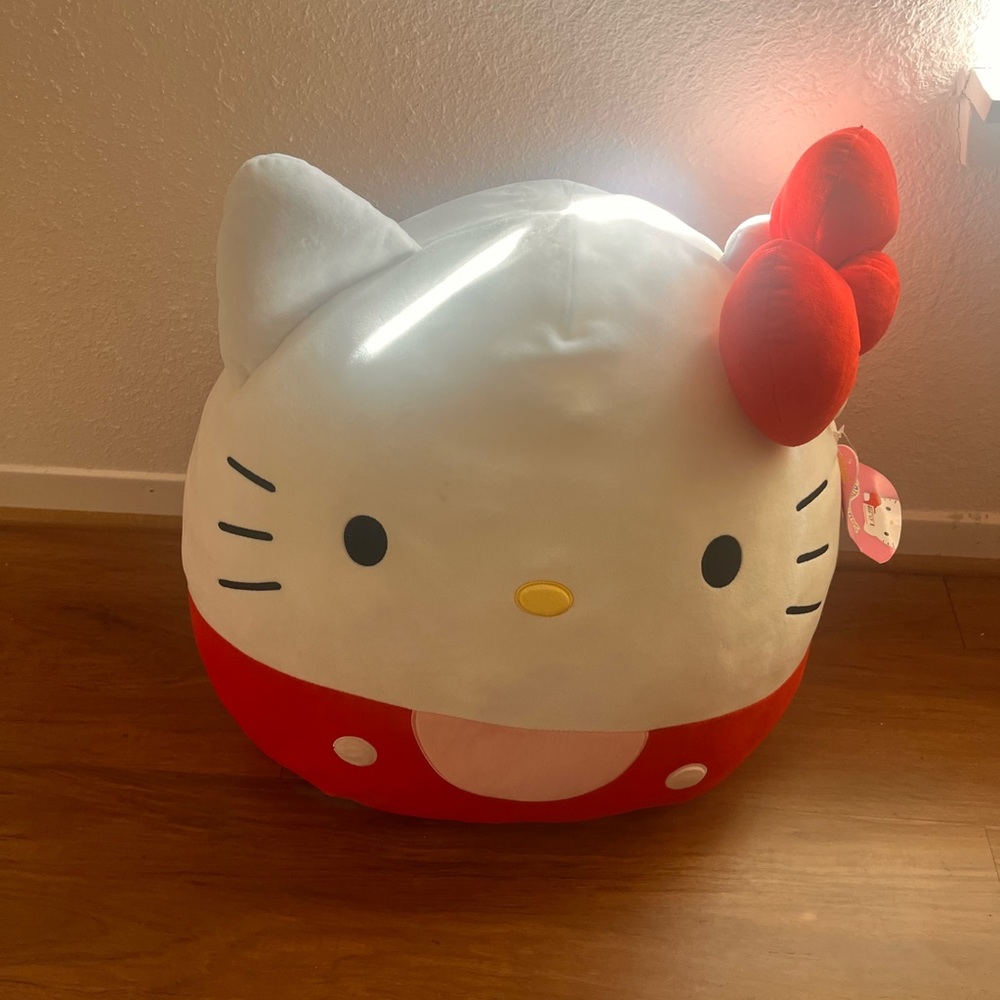 hello kitty squishmallow